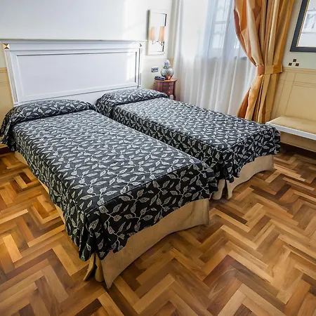 Policreti Hotel 4*