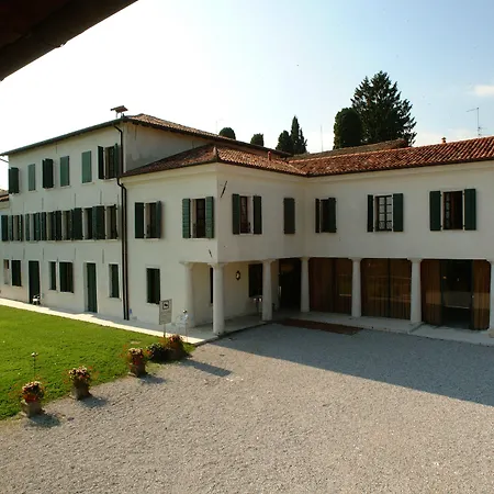 Hotel Policreti