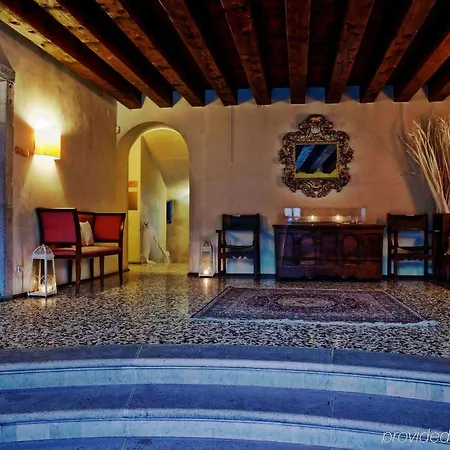 Policreti Hotel 4*