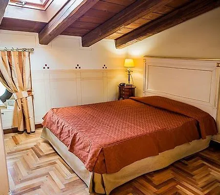 Policreti Hotel 4*