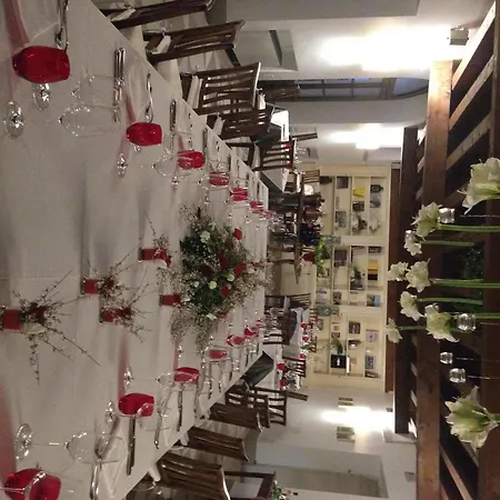 Hotel Policreti