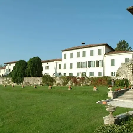 Policreti Castello dʼAviano