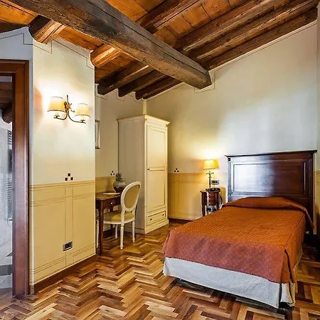 Policreti Hotel 4*