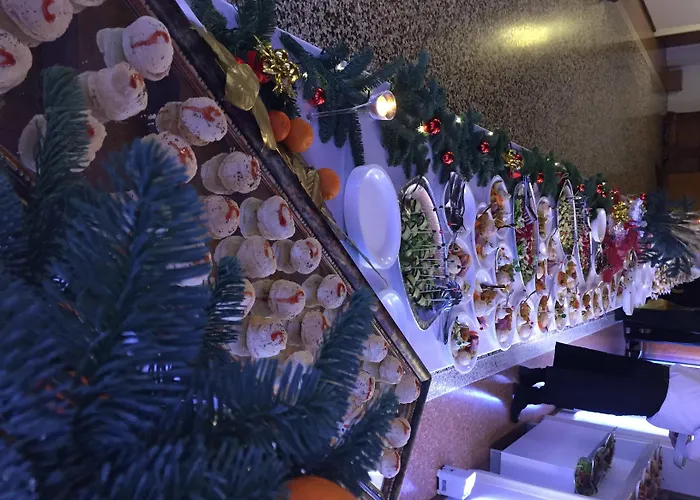 فندق Policreti Castello dʼAviano